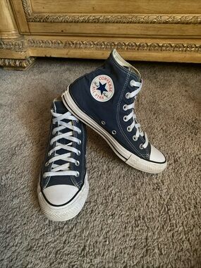 Converse Chuck Taylor Navy and White High Top Sneakers SZ 5M/ 7W